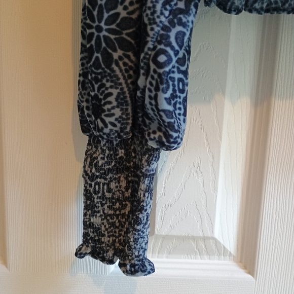 Urban Outfitters Women's  Paisley Alice in Chains Crop Blouse Med Dark Academia‎ - Picture 4 of 16